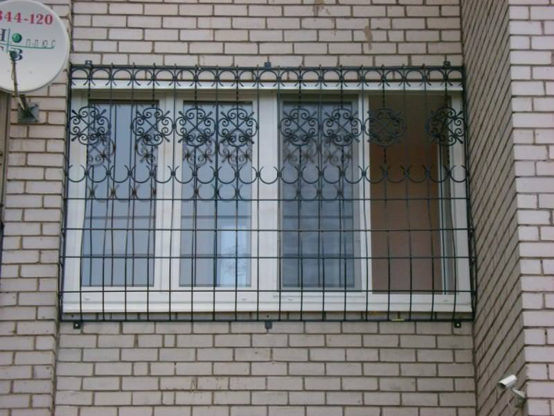 Алюминиевые решётки на балкон в Москве фото