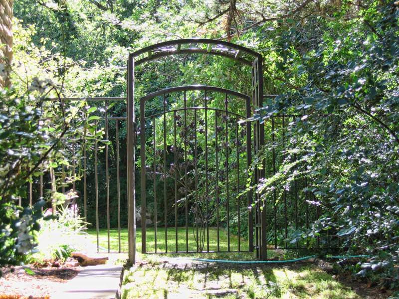 Садовые металлические решетки | Ferrito